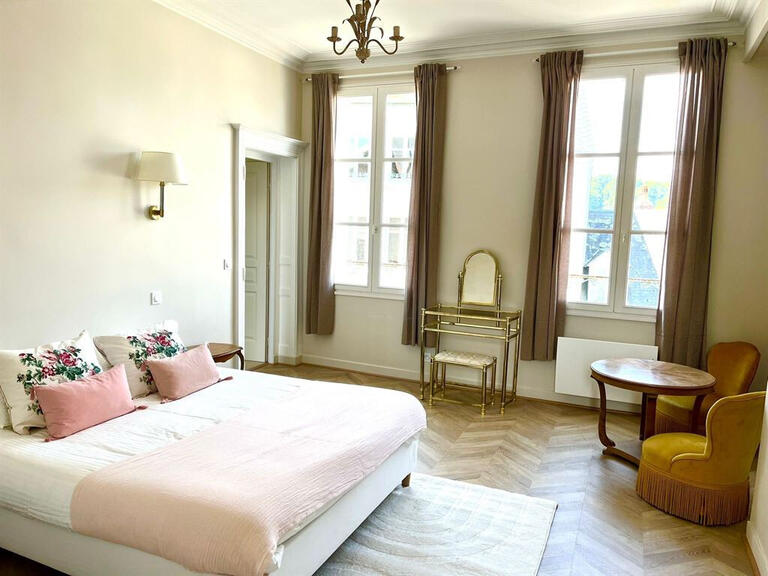 Hôtel particulier Orbec - 7 chambres - 485m²