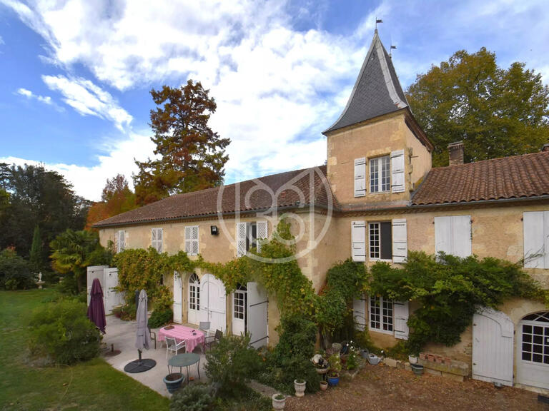 Castle Ordan-Larroque - 6 bedrooms - 600m²