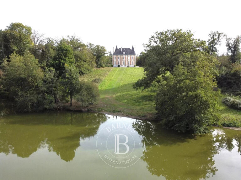 Château Orléans - 14 chambres - 534m²