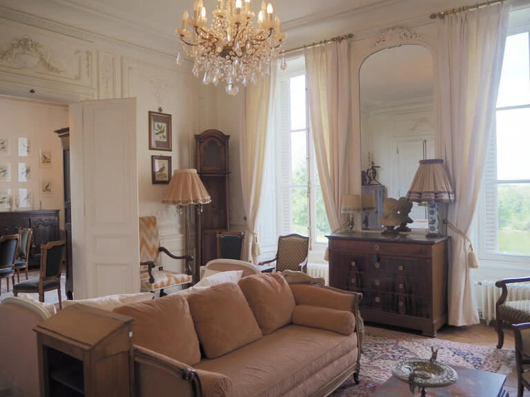 Château Orléans - 14 chambres - 534m²