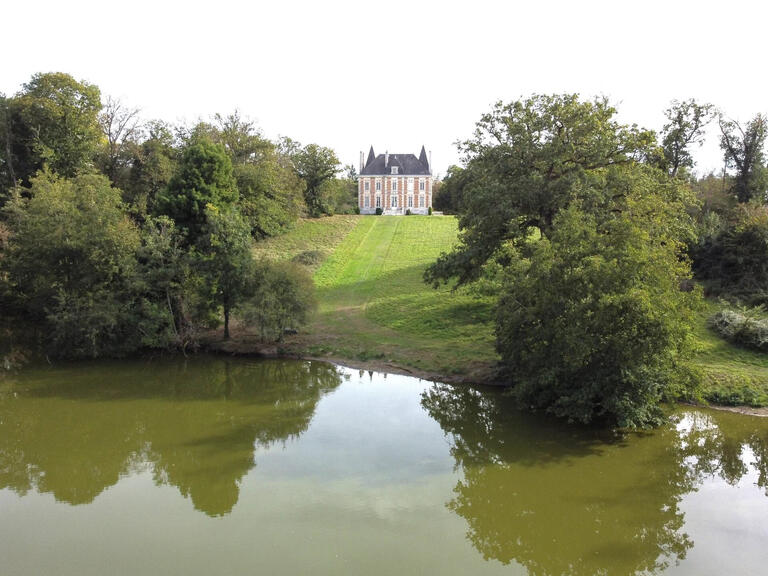 Château Orléans - 14 chambres - 534m²