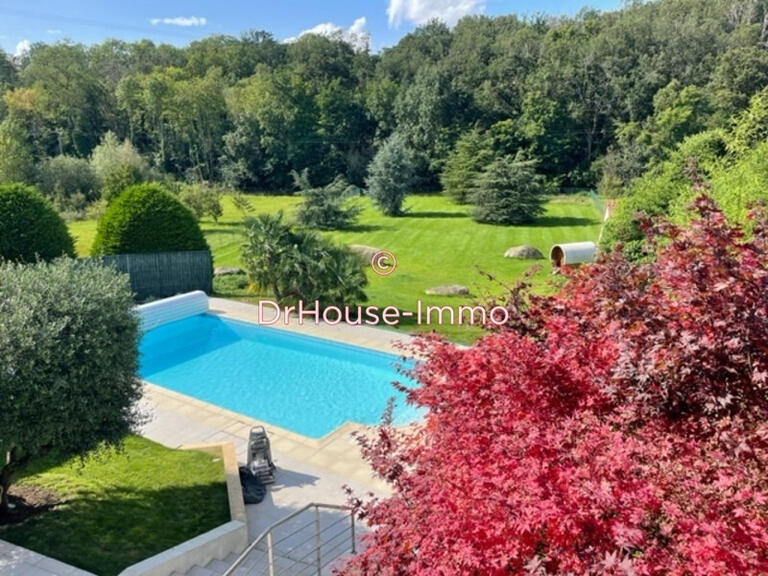 Villa Ormesson - 6 bedrooms - 260m²