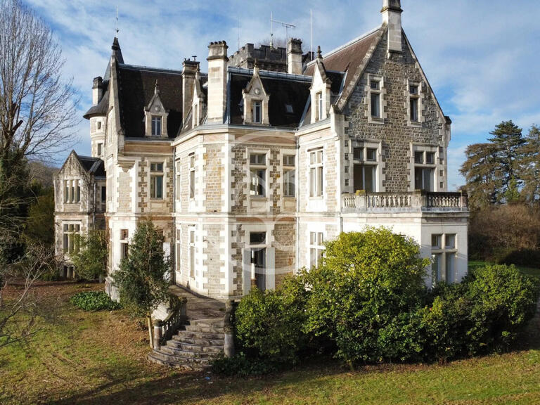 Castle Orthez - 15 bedrooms - 1150m²