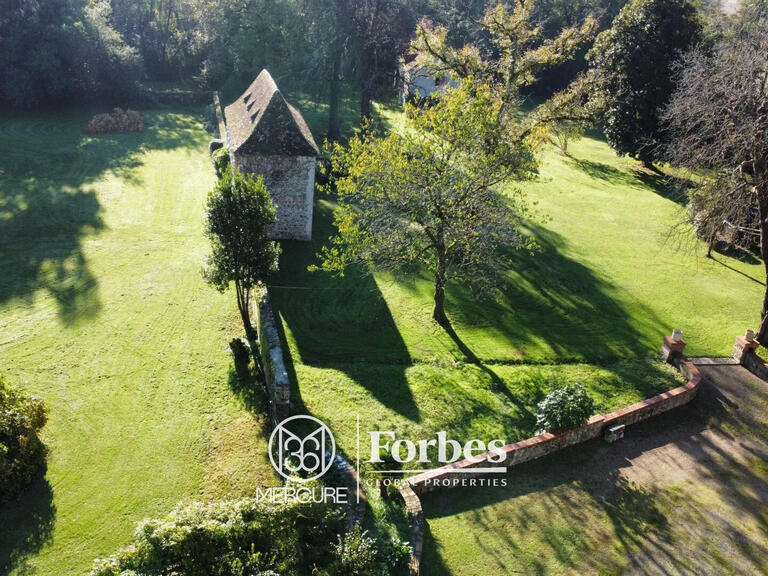 Castle Orthez - 10 bedrooms - 523m²