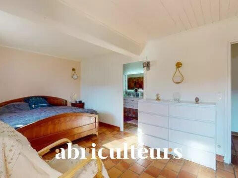 House Oytier-Saint-Oblas - 4 bedrooms - 340m²