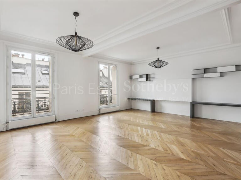 Appartement Paris 10e - 4 chambres - 171m²