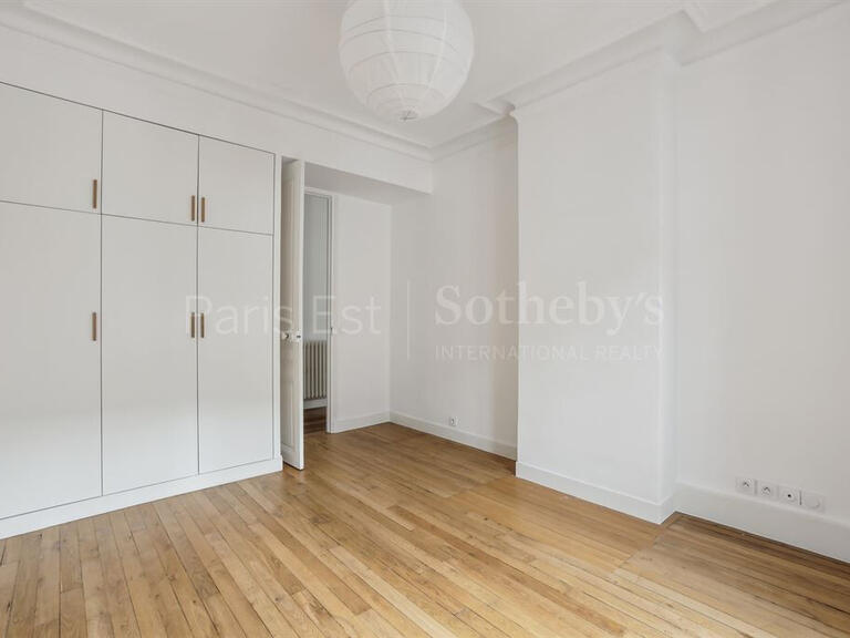 Appartement Paris 10e - 4 chambres - 171m²