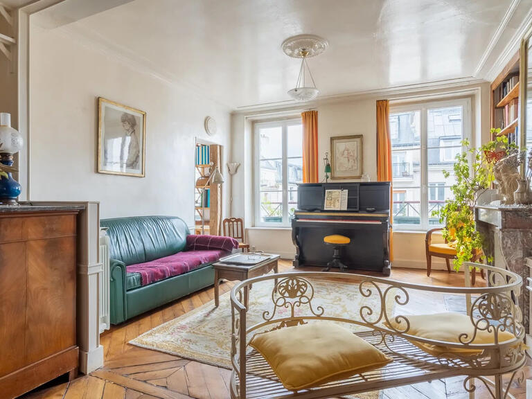 Apartment Paris 10e - 6 bedrooms - 98m²