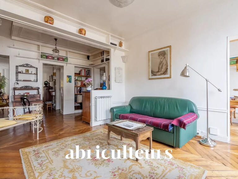 Apartment Paris 10e - 6 bedrooms - 98m²