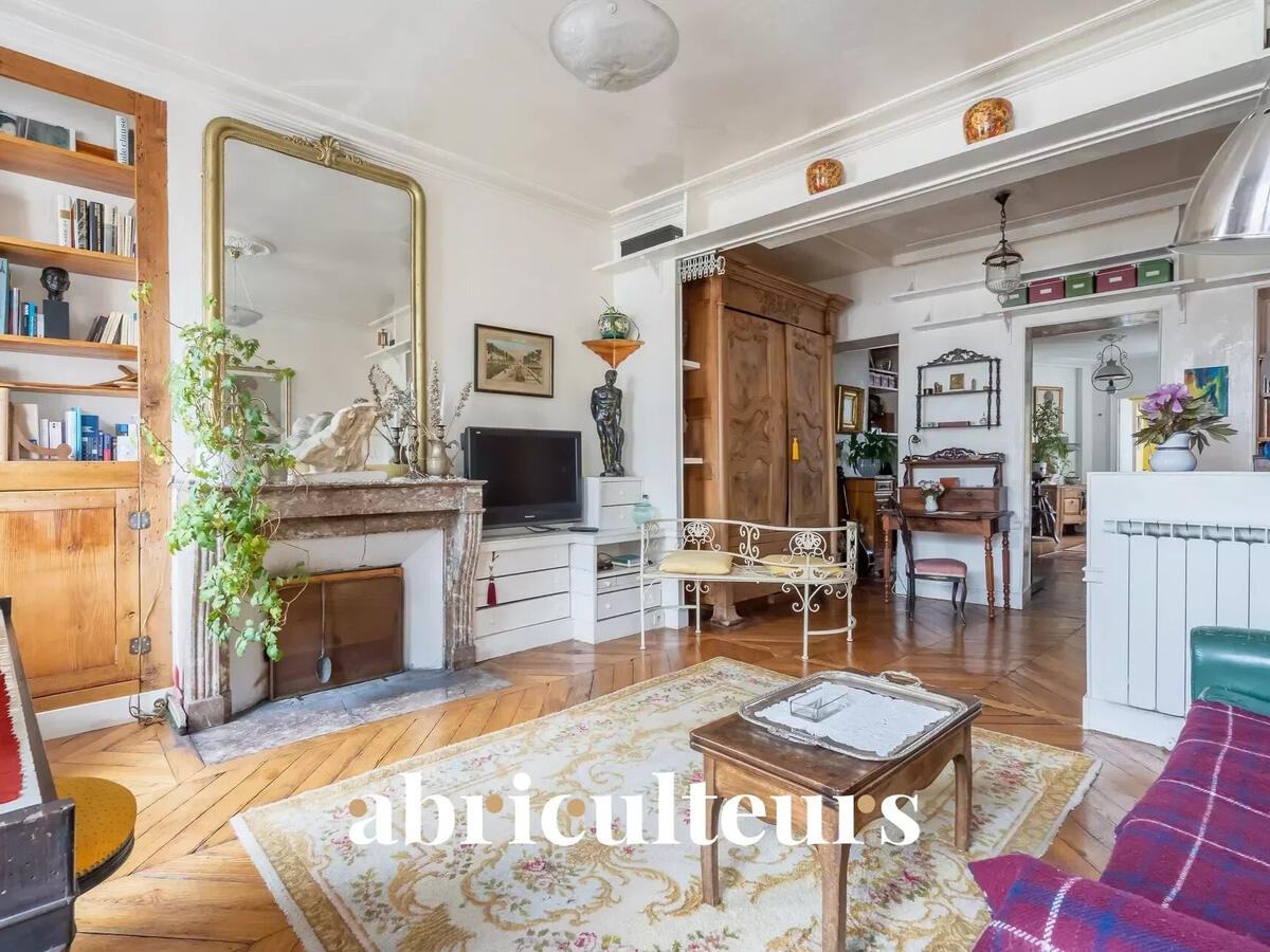 Apartment Paris 10e