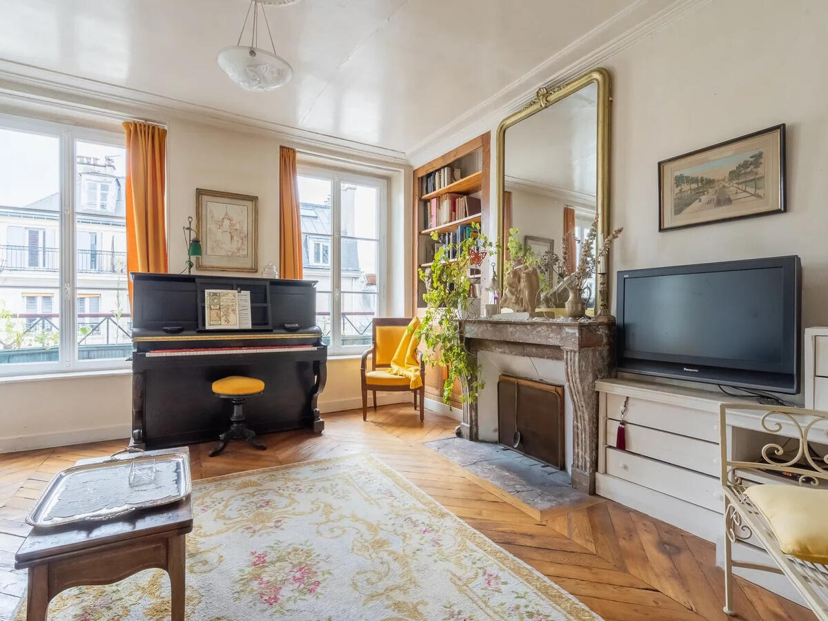 Apartment Paris 10e