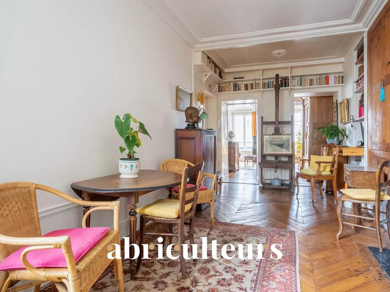 Apartment Paris 10e - 6 bedrooms - 98m²