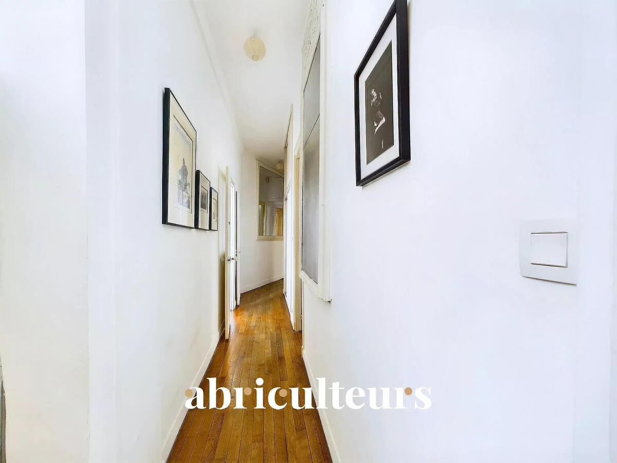 Apartment Paris 10e