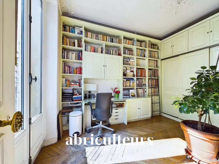 Apartment Paris 10e - 3 bedrooms - 156m²