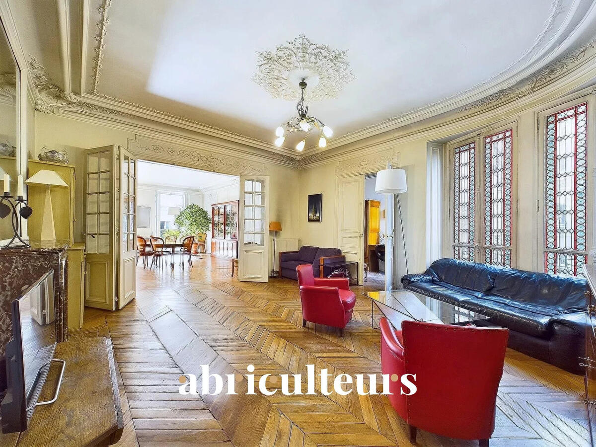 Appartement Paris 10e