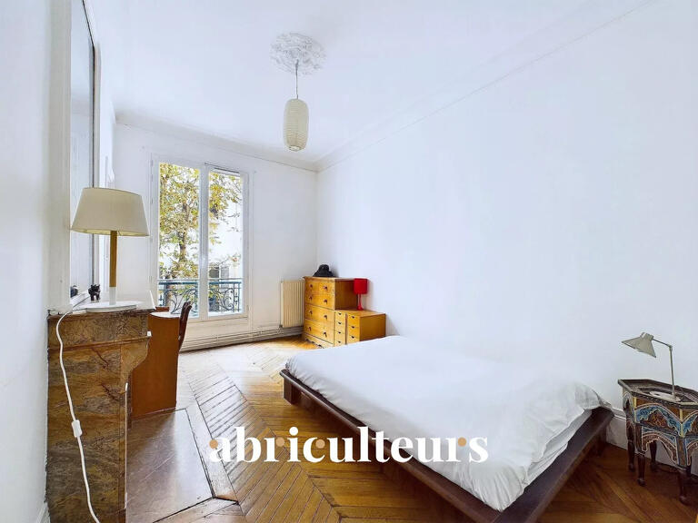 Appartement Paris 10e - 3 chambres - 156m²