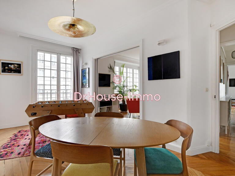 Appartement Paris 10e - 2 chambres - 90m²