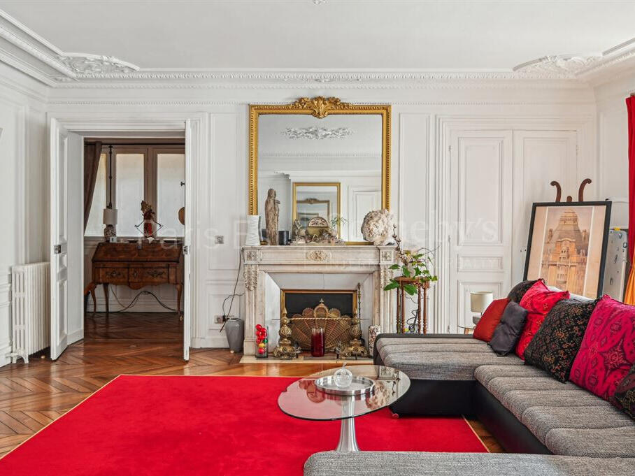 Apartment Paris 10e