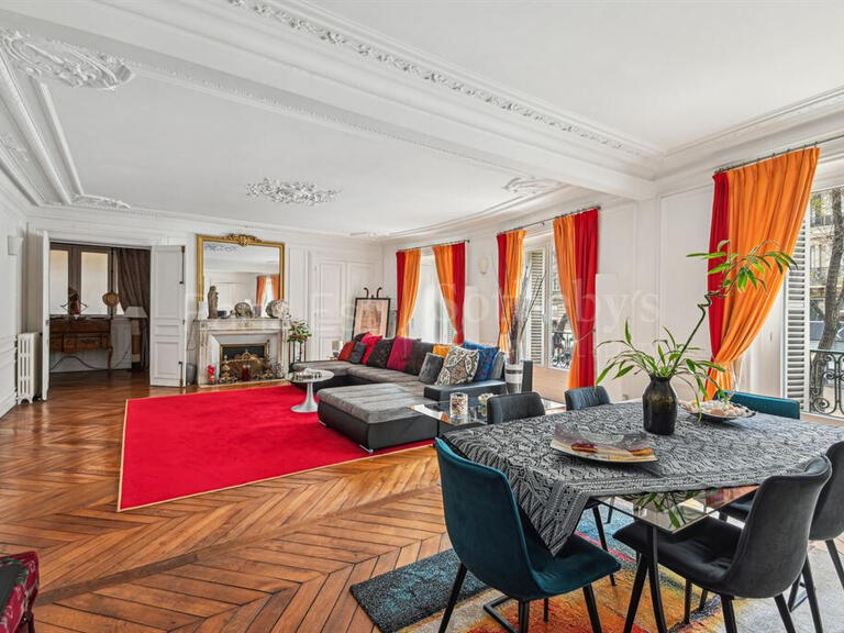 Apartment Paris 10e - 3 bedrooms - 176m²