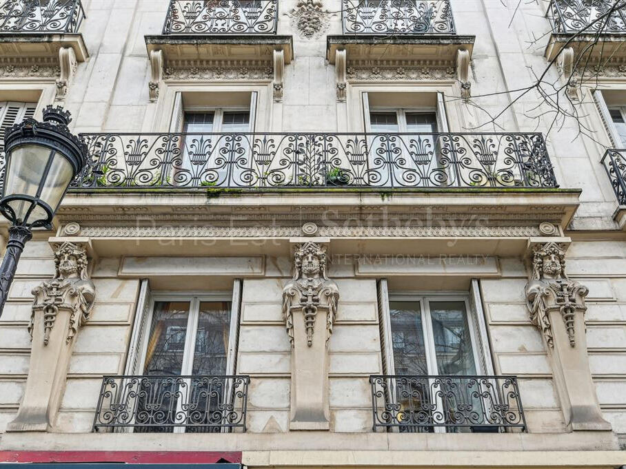 Apartment Paris 10e