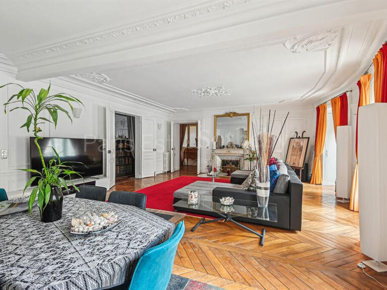 Apartment Paris 10e - 3 bedrooms - 176m²