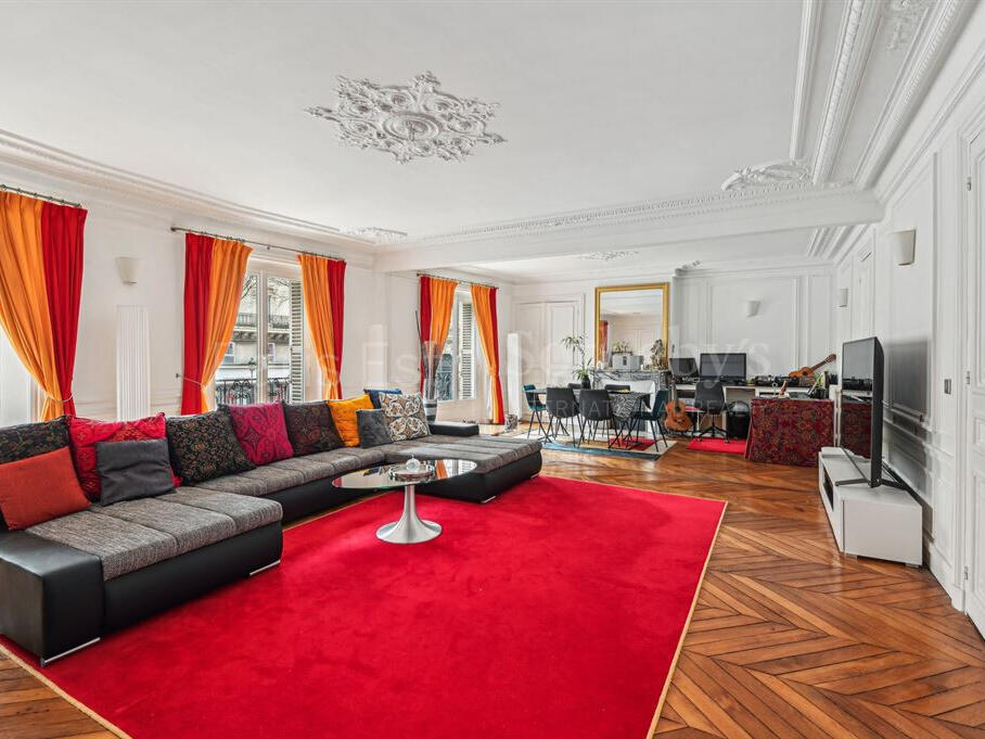 Apartment Paris 10e