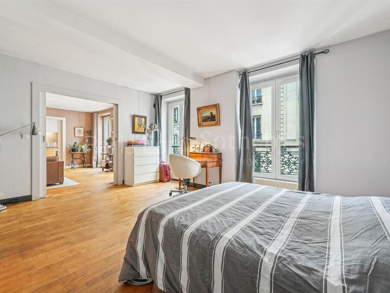 Apartment Paris 10e - 3 bedrooms - 154m²