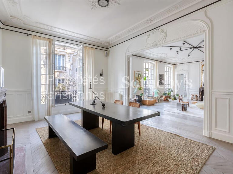 Apartment Paris 10e - 4 bedrooms - 205m²