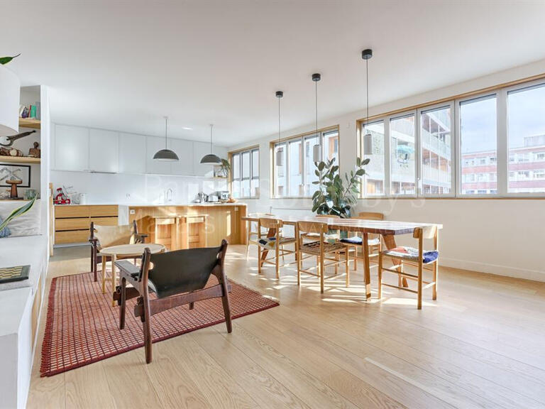 Sale Apartment Paris 11e - 3 bedrooms