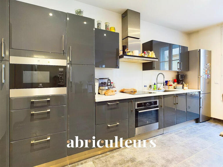 Appartement Paris 11e - 3 chambres - 106m²