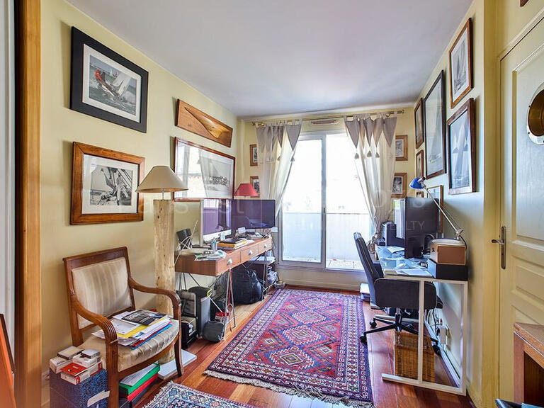 Sale Apartment Paris 15e - 4 bedrooms