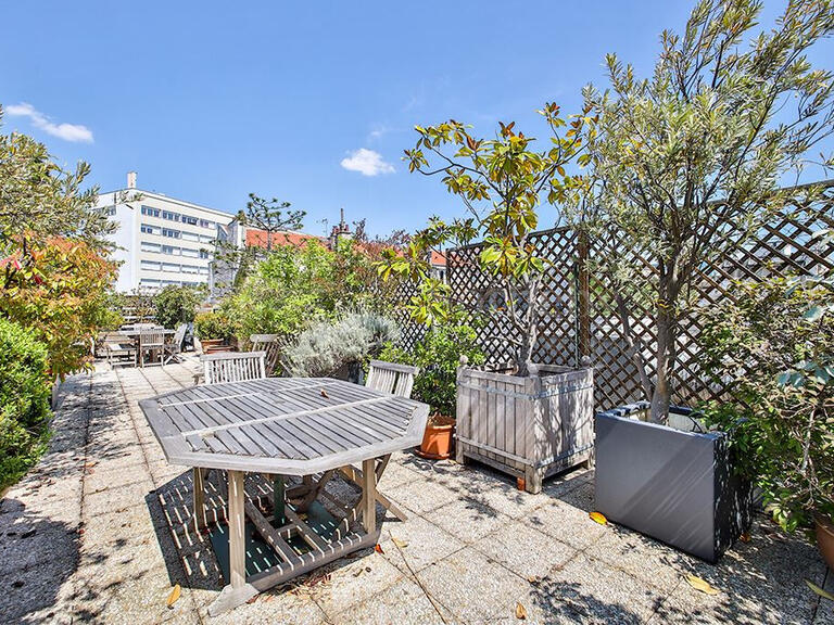 Sale Apartment Paris 15e - 4 bedrooms