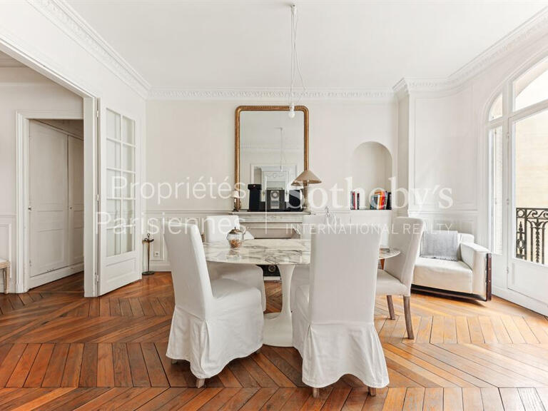 Appartement Paris 15e - 2 chambres - 81m²