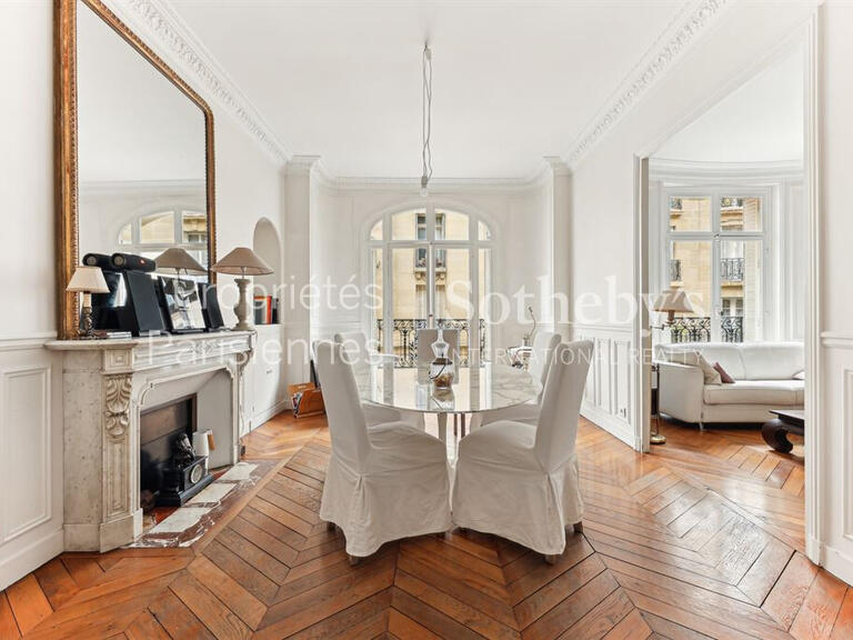 Appartement Paris 15e - 2 chambres - 81m²