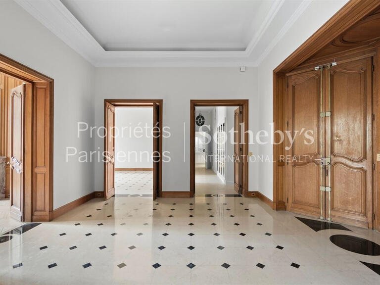 Apartment Paris 16e - 3 bedrooms - 307m²