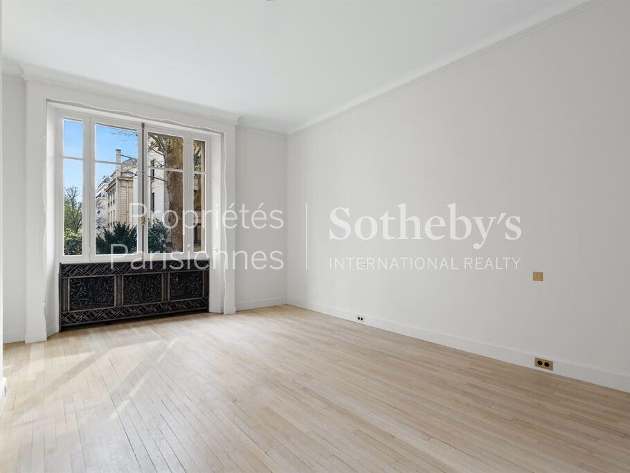 Apartment Paris 16e