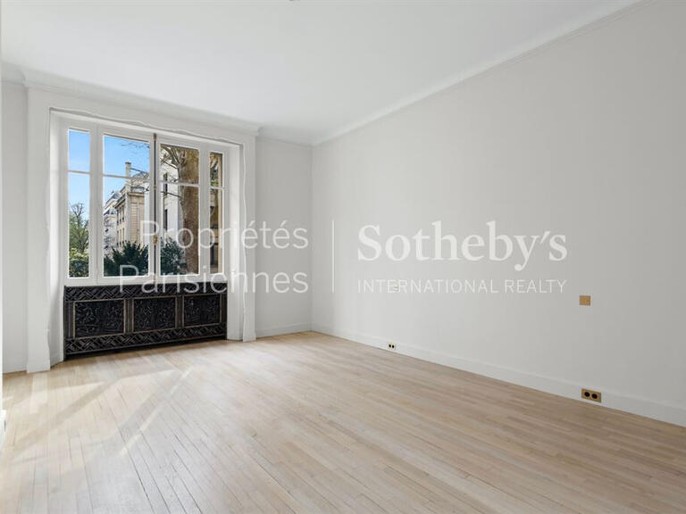 Apartment Paris 16e - 3 bedrooms - 307m²