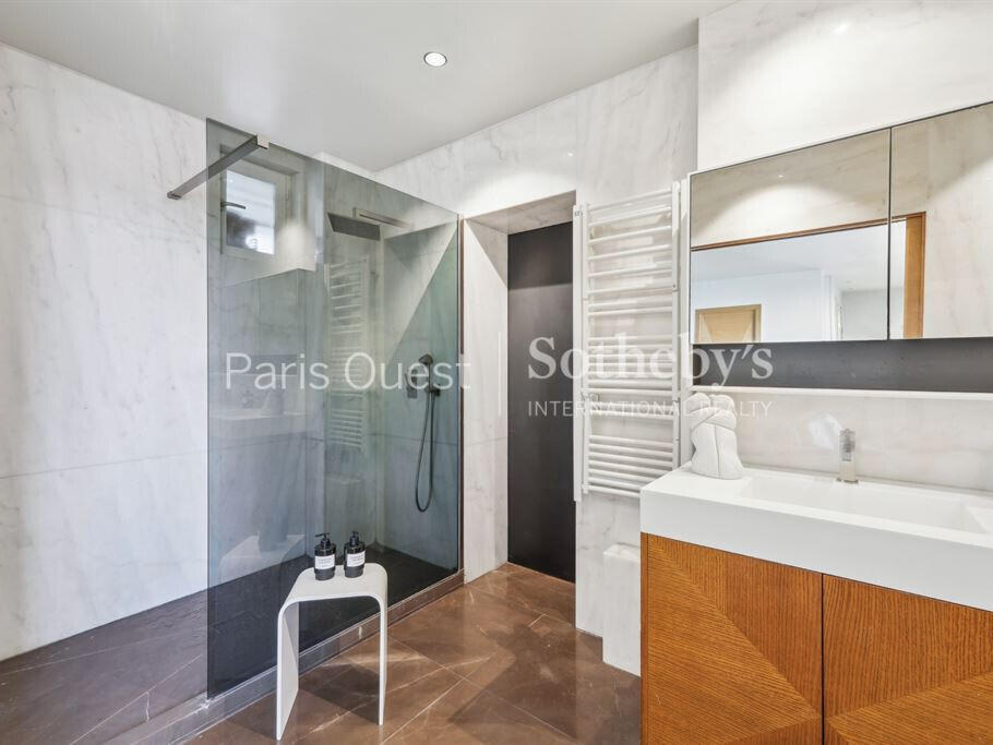 Apartment Paris 16e