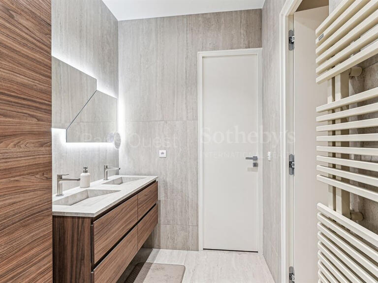 Apartment Paris 16e - 3 bedrooms - 122m²