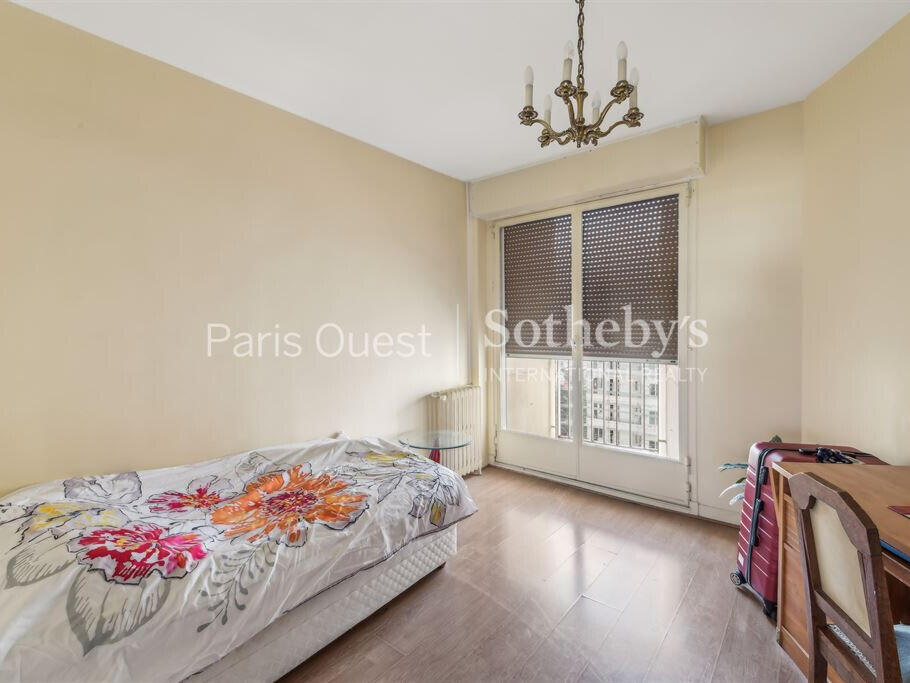 Apartment Paris 16e