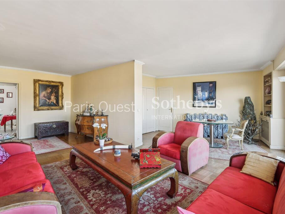 Apartment Paris 16e