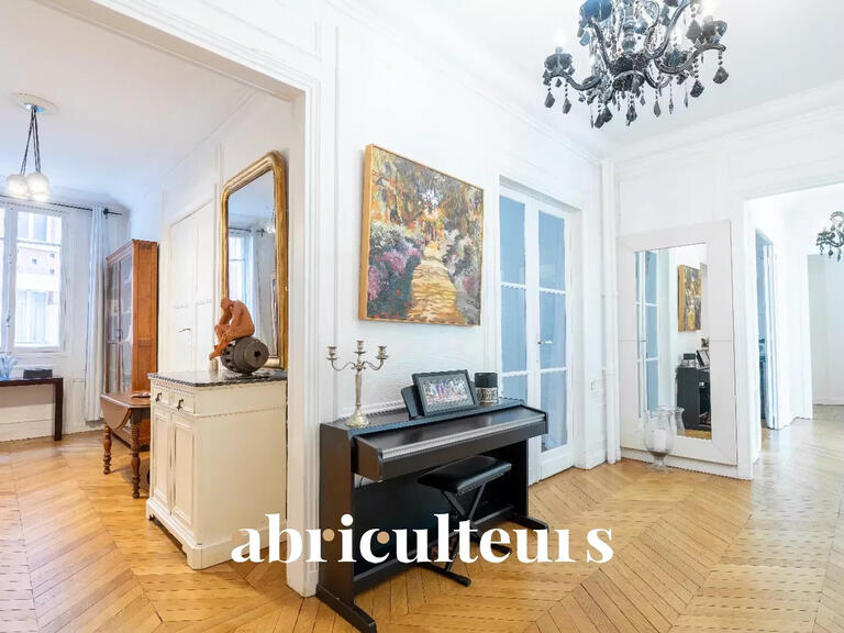 Apartment Paris 16e - 4 bedrooms - 198m²