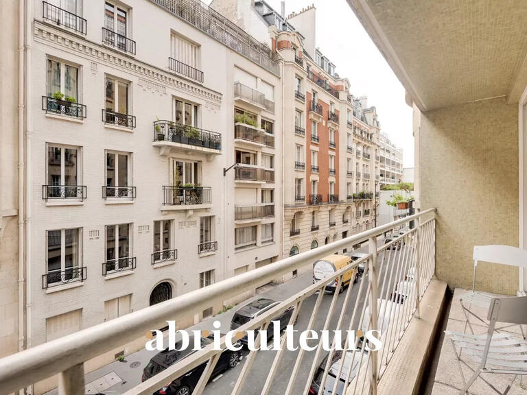 Appartement Paris 16e - 3 chambres - 120m²