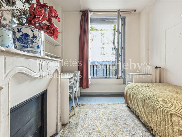 Apartment Paris 16e - 1 bedroom - 135m²