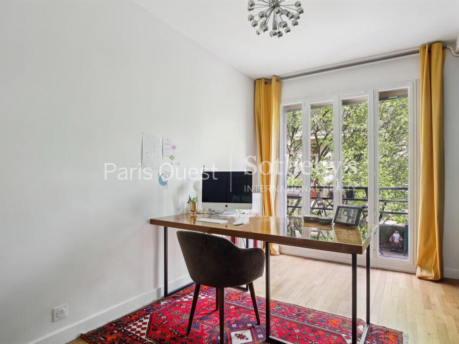 Apartment Paris 16e