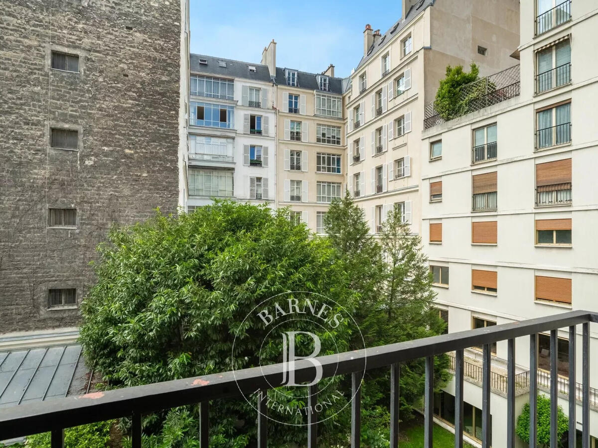Apartment Paris 16e