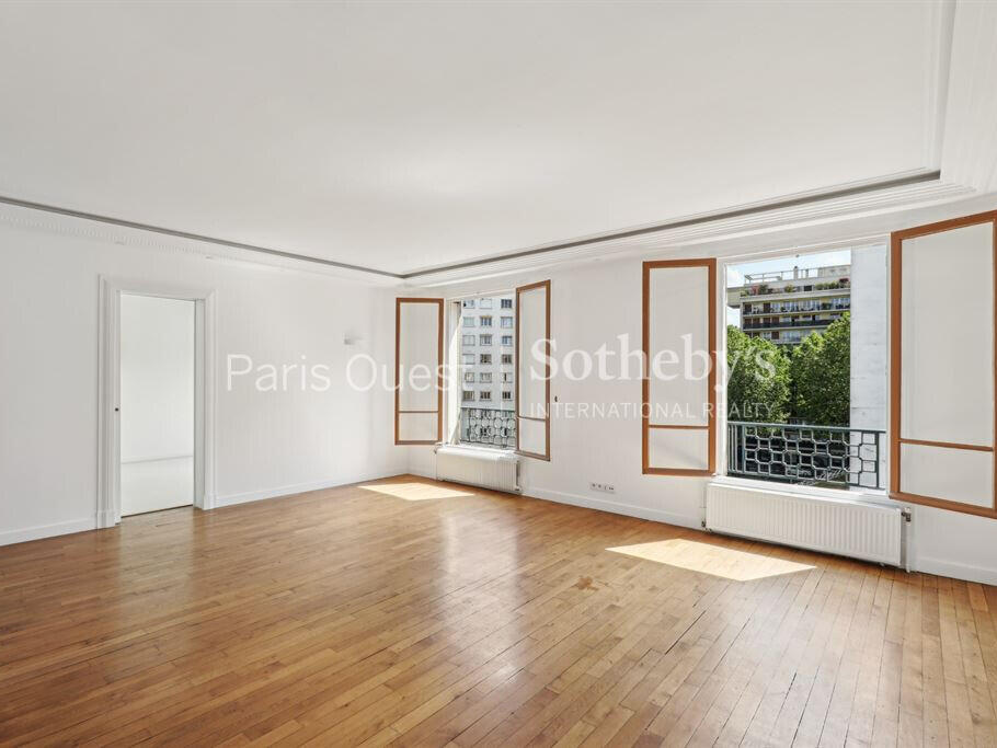 Apartment Paris 16e