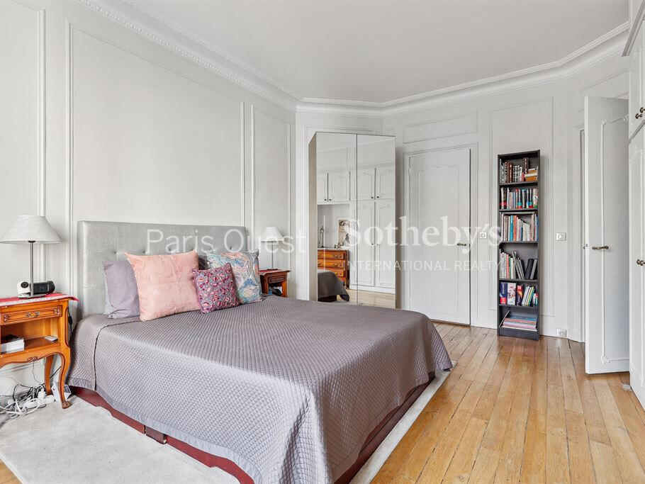 Apartment Paris 16e