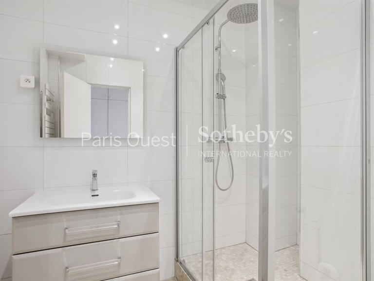 Appartement Paris 16e - 3 chambres - 108m²