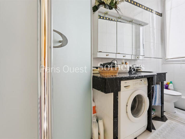 Sale Apartment Paris 16e - 2 bedrooms